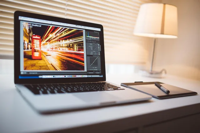dator, macbook, läsplatta, redigering, bild, lightroom, anteckningsbok, bärbar dator, datorskärm, skrivbord, arbetsyta, dator, dator, dator, dator, dator, macbook, redigering, bild, lightroom, datorskärm, datorskärm. Så hanterar du frågor och svar under en upphandling